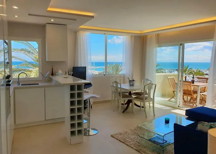 Fantastic In Front Of The Sea & Marina